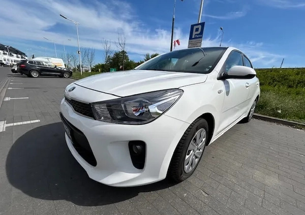 Kia Rio cena 31900 przebieg: 214000, rok produkcji 2017 z Warszawa małe 37